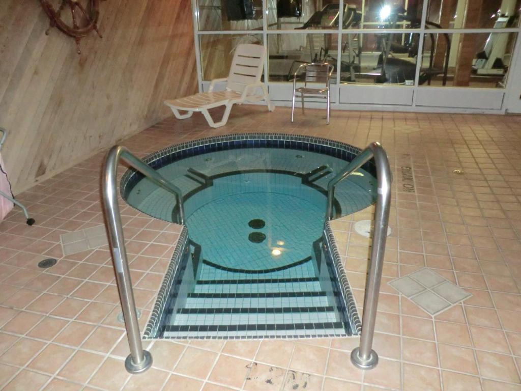 מלון Ramada By Wyndham אבוטספורד מראה חיצוני תמונה