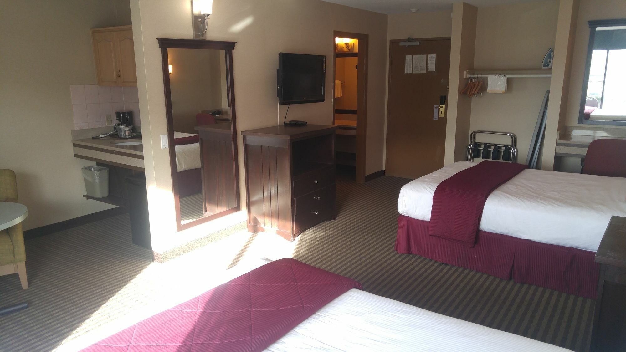 מלון Ramada By Wyndham אבוטספורד מראה חיצוני תמונה